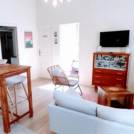 5 Spacieux, Chaleureux, Hyper Centre 300m De La アパート ディエップ