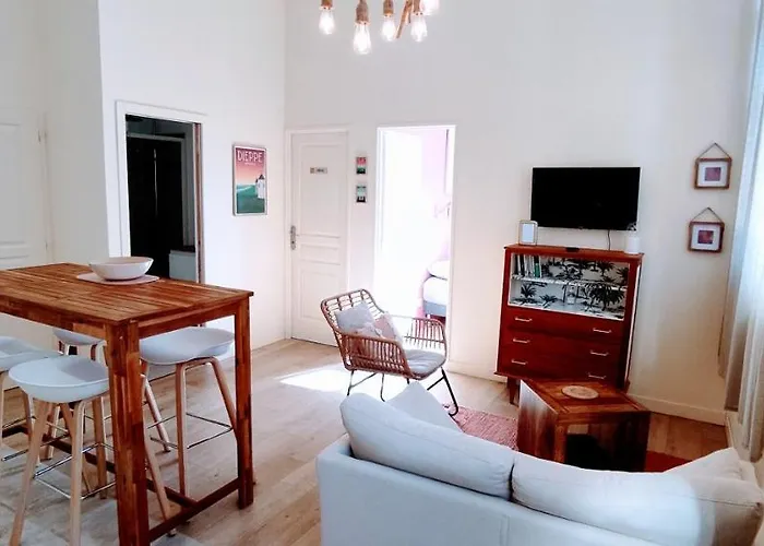 5 Spacieux, Chaleureux, Hyper Centre 300m De La * Dieppe